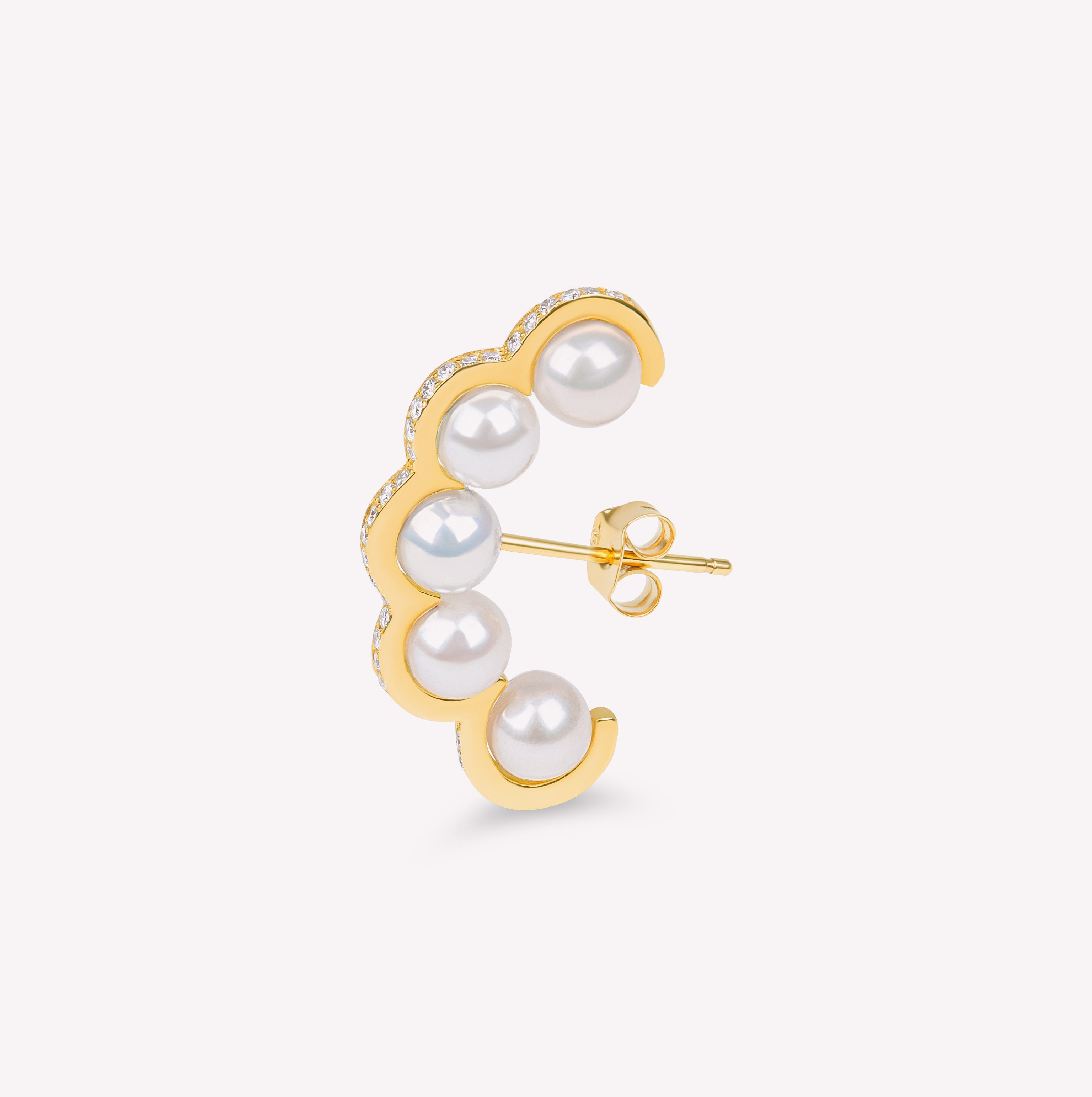 Le Sporting – 18-carat gold, diamond and white pearl earring