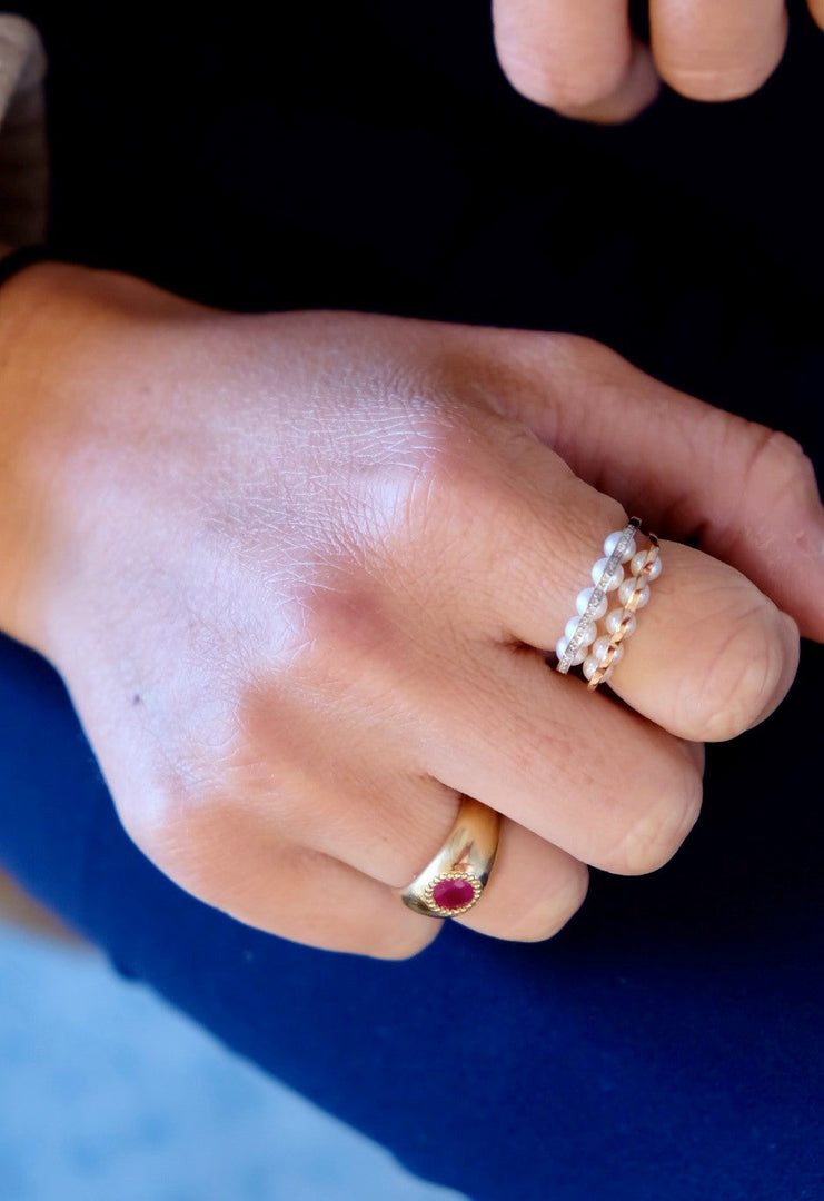 Coco Beach - Bague en or gris, diamants et perles blanches