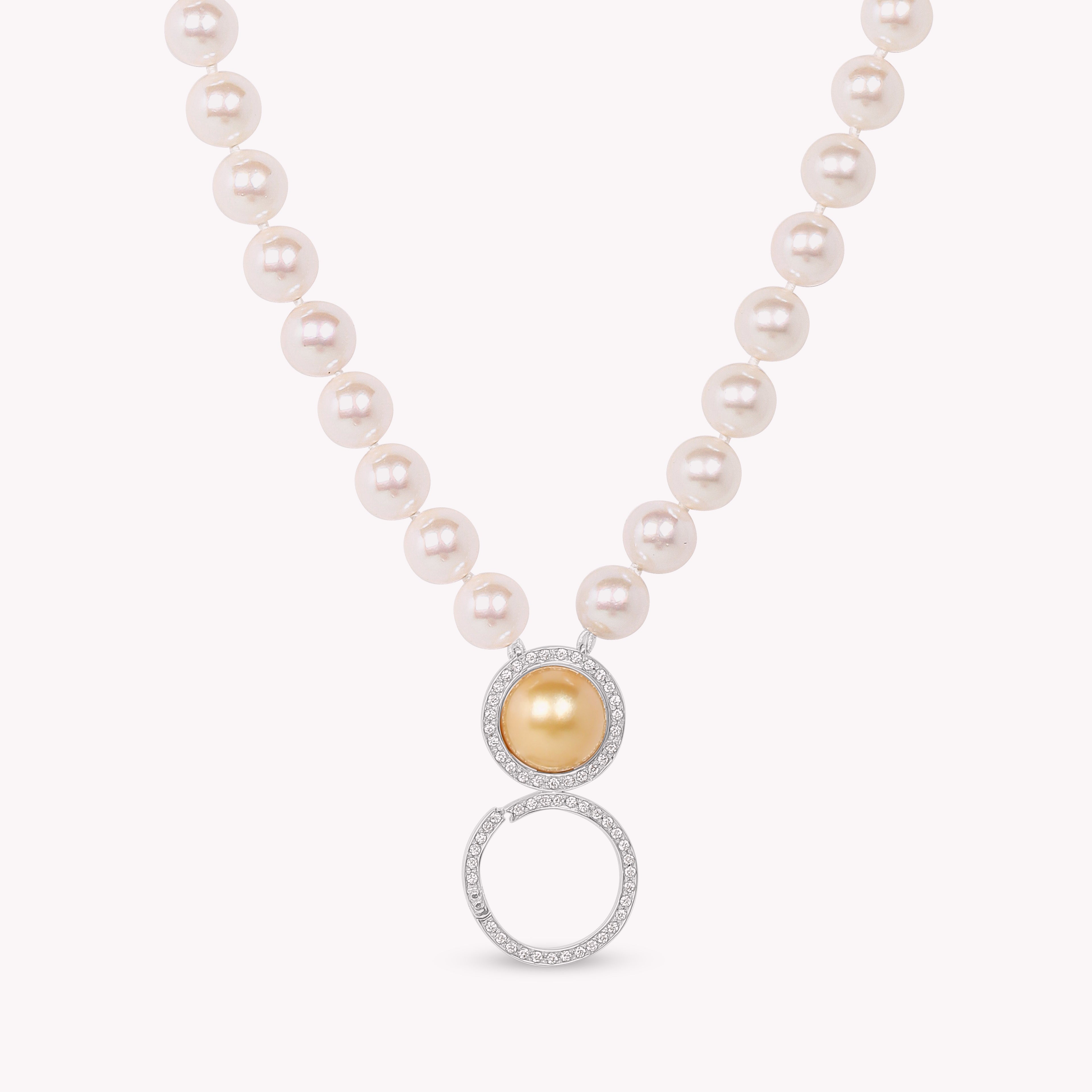 Le Plongeoir - Collier de perles de culture blanches - Motif en or gris et diamants