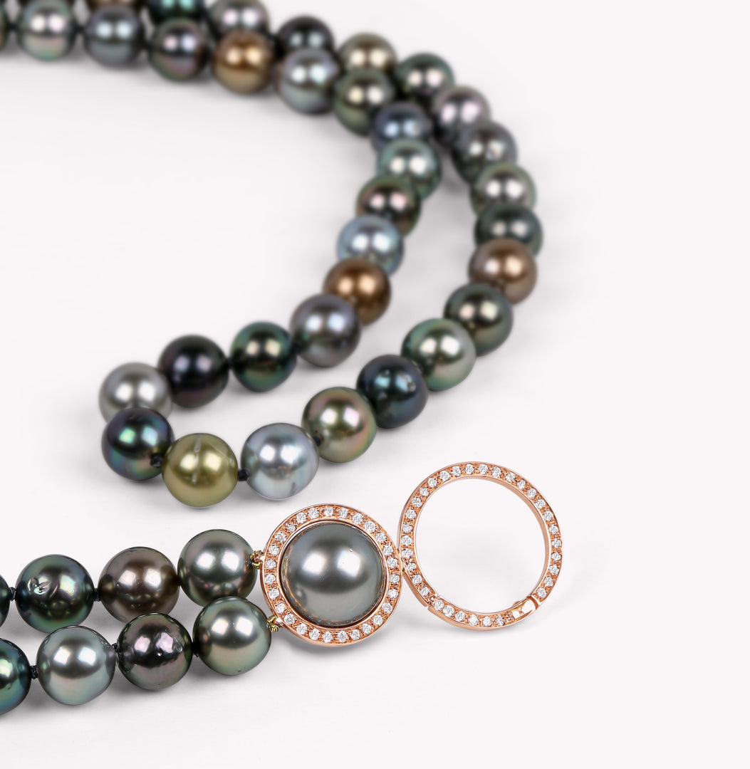 Le Plongeoir - Collier de perles de Tahiti - Motif en or rose et diamants
