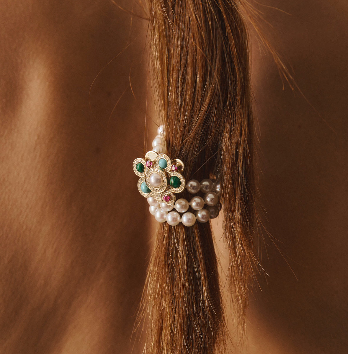 Pinède – Or jaune, diamants, saphirs roses, malachites et turquoises - Fermoir grand modèle empierré