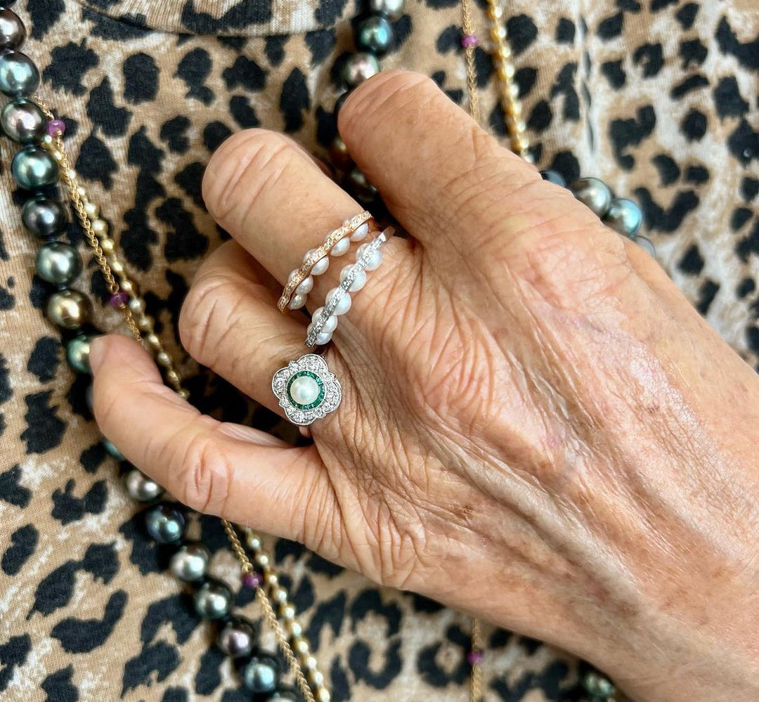 Coco Beach - Bague en or gris, diamants et perles blanches