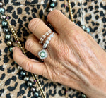 Charger l&#39;image dans la galerie, Coco Beach - Bague Or gris, diamants et perles blanches
