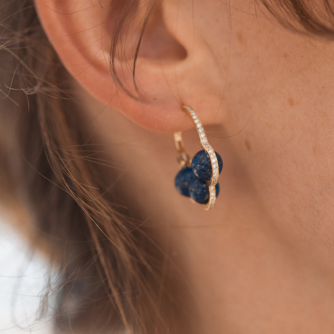 La Réserve - Boucle d'oreille - Or jaune, diamants et lapis lazuli