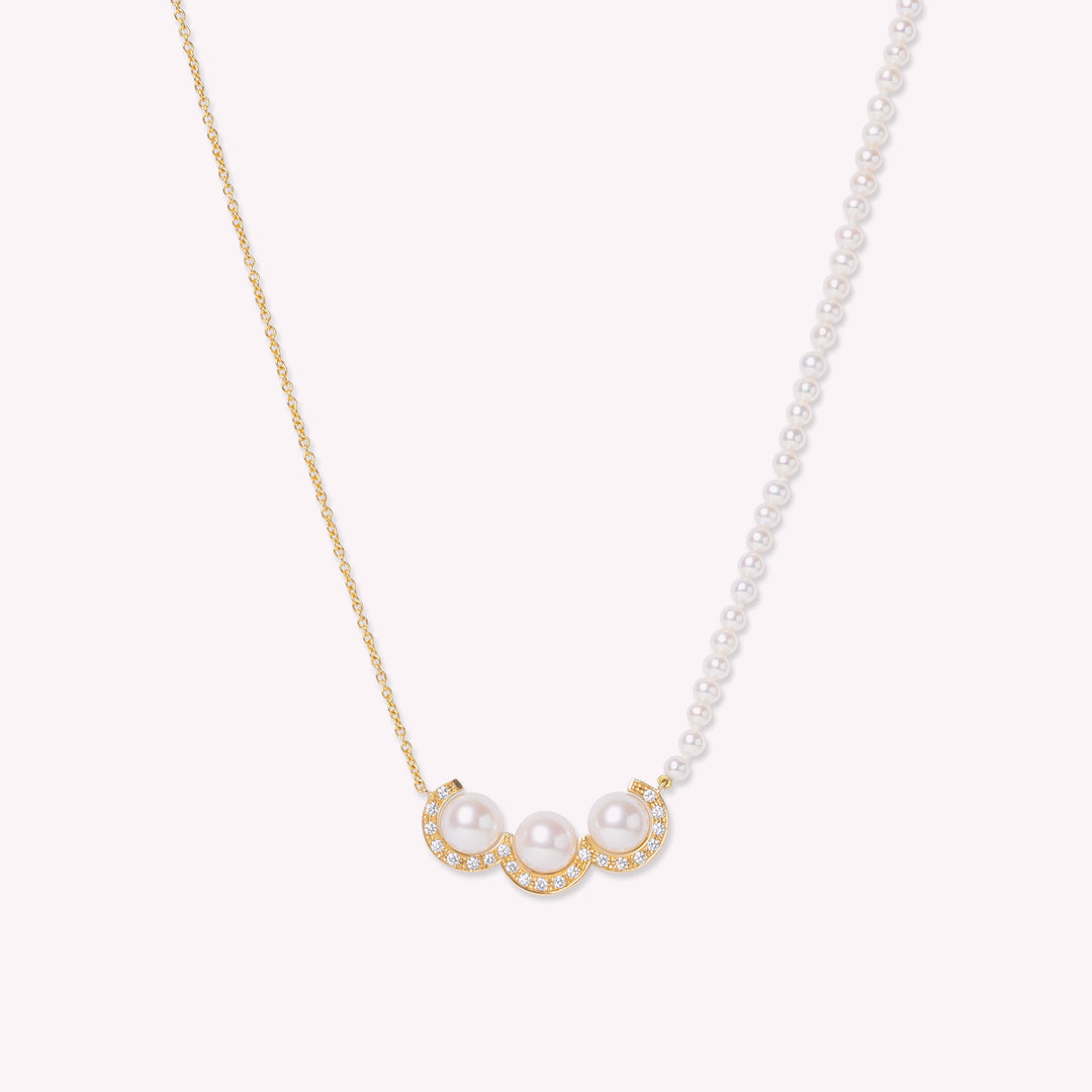 La Réserve - Collier en or Jaune diamants et perles blanches