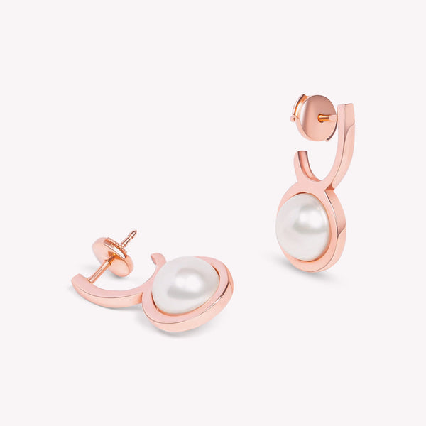 Le Plongeoir - Boucle d'oreille - or rose et perle de culture blanche - vendue à l'unité