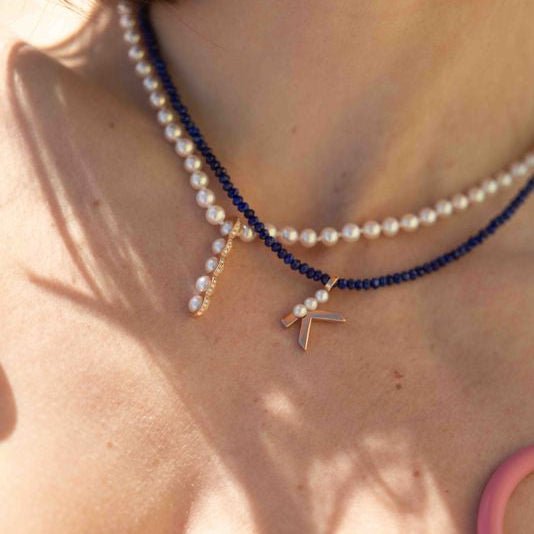 Riviera - Yellow gold and lapis lazuli pendant