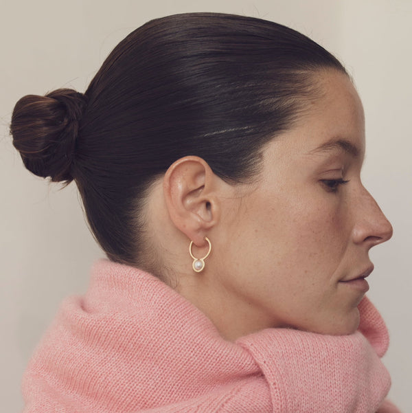 Ruhl - Boucle d’oreille en or et perle blanche - Vendue à l'unité