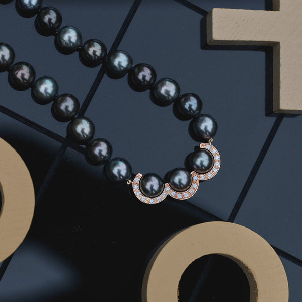 La réserve - Collier en or rose diamants et perles de Tahiti