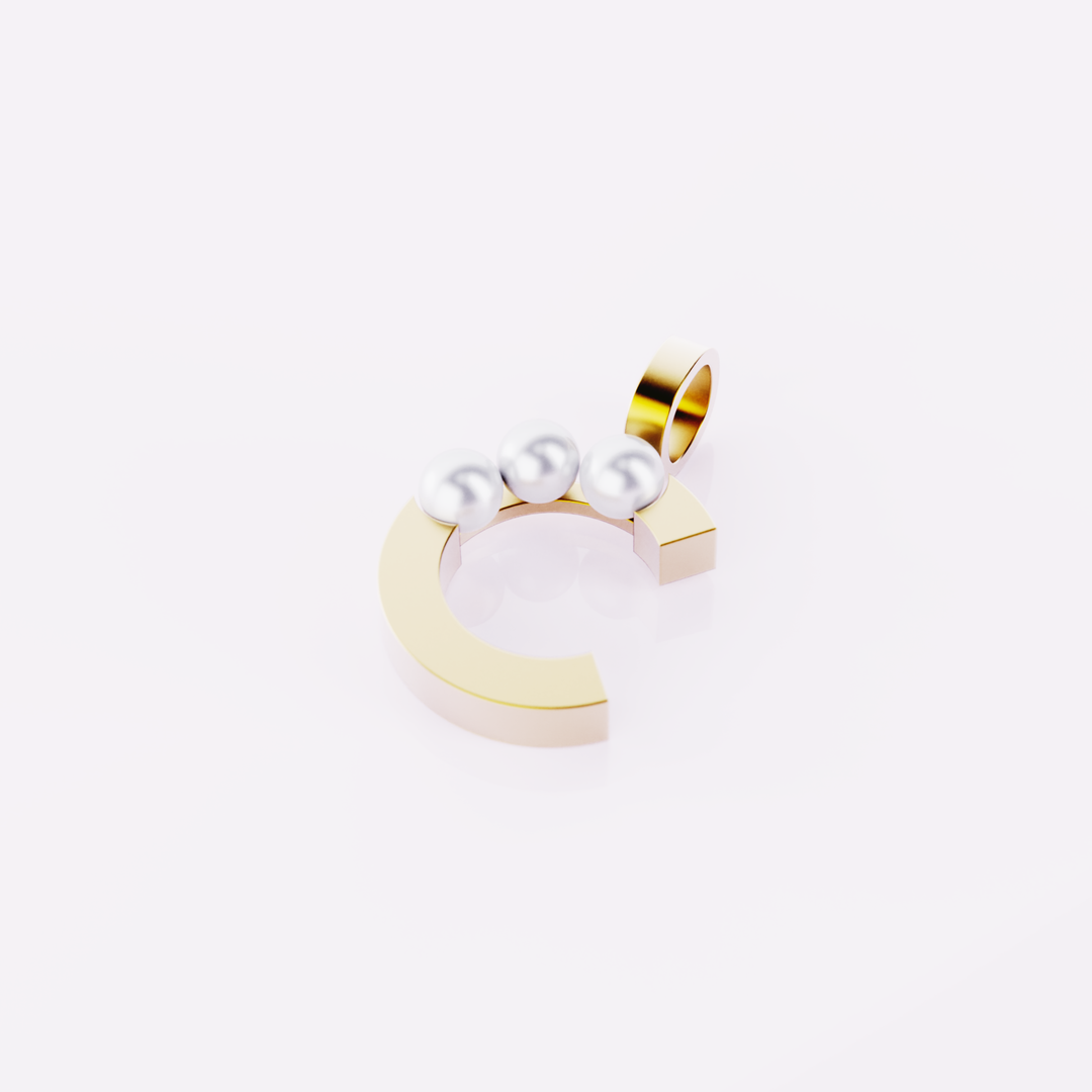Lettre C - Pendentif en or et perles de culture blanches